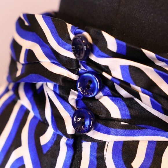 Escada Silk Mock Neck Sleevless Top Sz XS - Picture 5 of 6